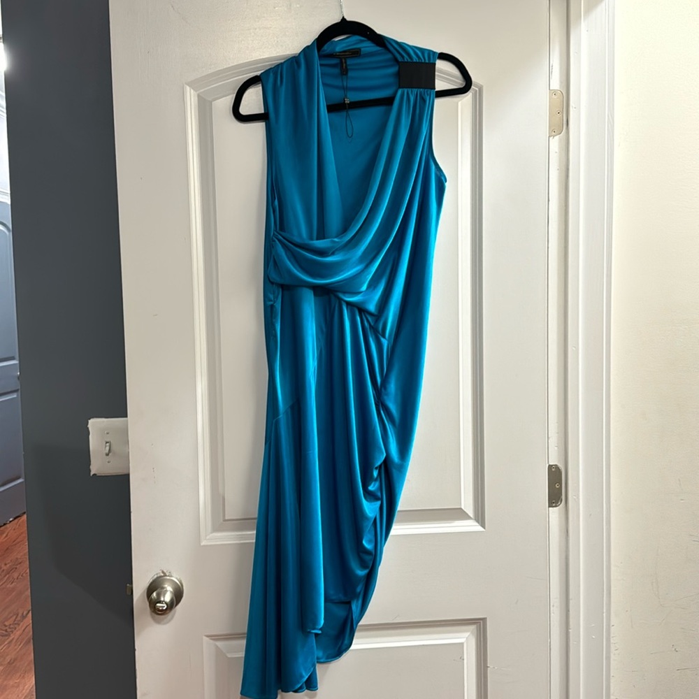 BCBG Max Azria small blue sleeveless scope neck dress